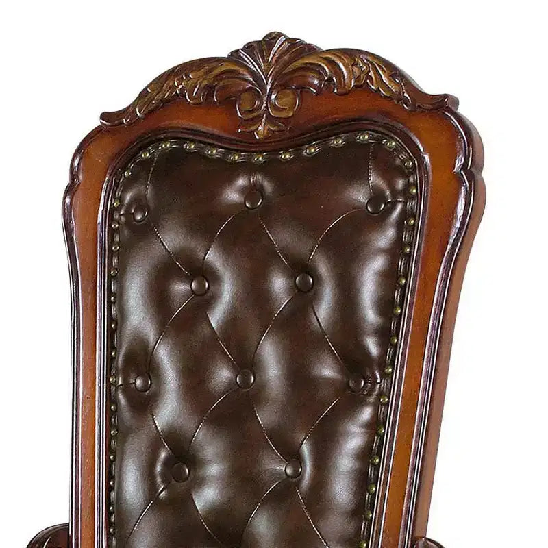 Fauteuil d'appoint 21" en PU chêne cerisier : Revêtement en cuir, cadre en bois, aucun assemblage requis