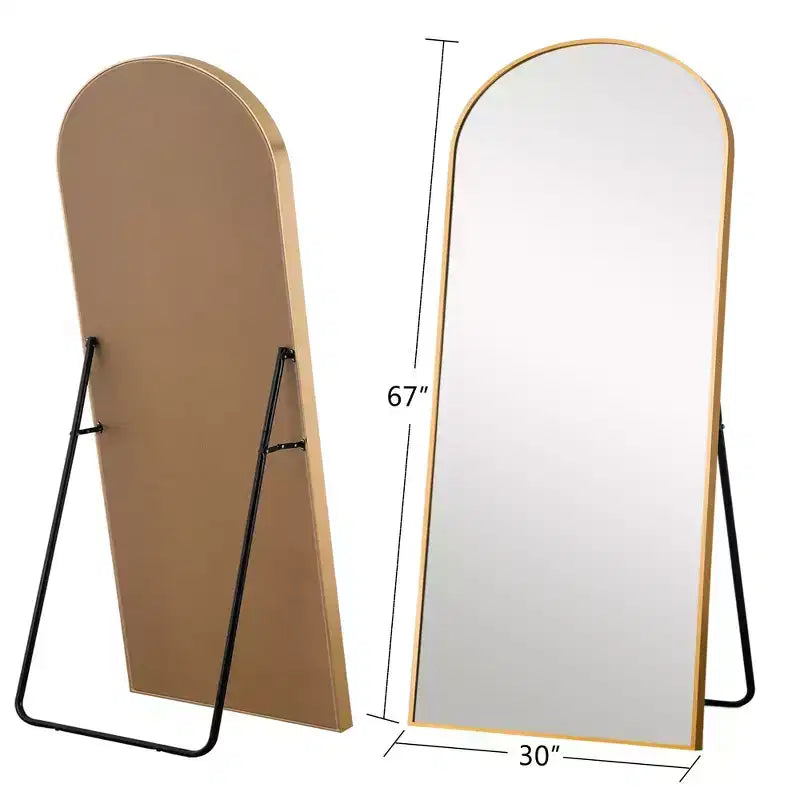 Miroir pleine longueur avec cadre en métal en forme d'arche